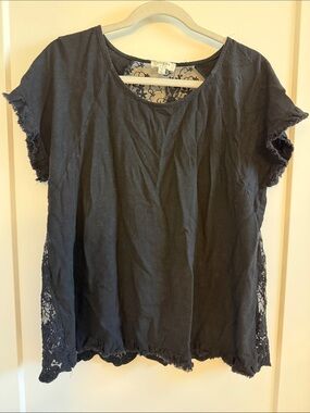 Umgee Black Short Sleeve Lace-back Tee